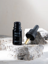 Terra Tonics Cellular Hydration – Kompakte 5-ml-Version mit Pipette, ideal für unterwegs, mit reinem botanischen Hyaluron für intensive Hautfeuchtigkeit.
Reisegröße Hyaluron-Serum, nachhaltige Gesichtspflege, pflanzenbasiertes Hyaluron, feuchtigkeitsspendendes Hautserum