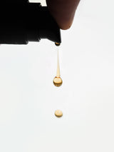 Terra Tonics Clean Collagen – Hochkonzentriertes pflanzliches Serum tropft aus der Pumpflasche, ideal für Anti-Aging und Hauterneuerung.
pflanzliches Kollagen, Hautverjüngung, Anti-Falten-Serum, Bakuchiol statt Retinol, feuchtigkeitsspendendes Gesichtsserum, glatte Haut, Naturkosmetik