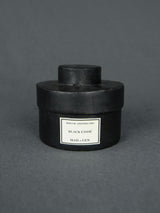 MAD et LEN - Black Uddu Mini Duftkerze, 180g | BFORM Onlineshop