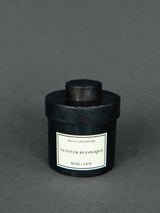 MAD et LEN | Duftkerze Vetyver Bucolique - Bougie Apothicaire - 300g black wax | Shop Online | BADINFORM