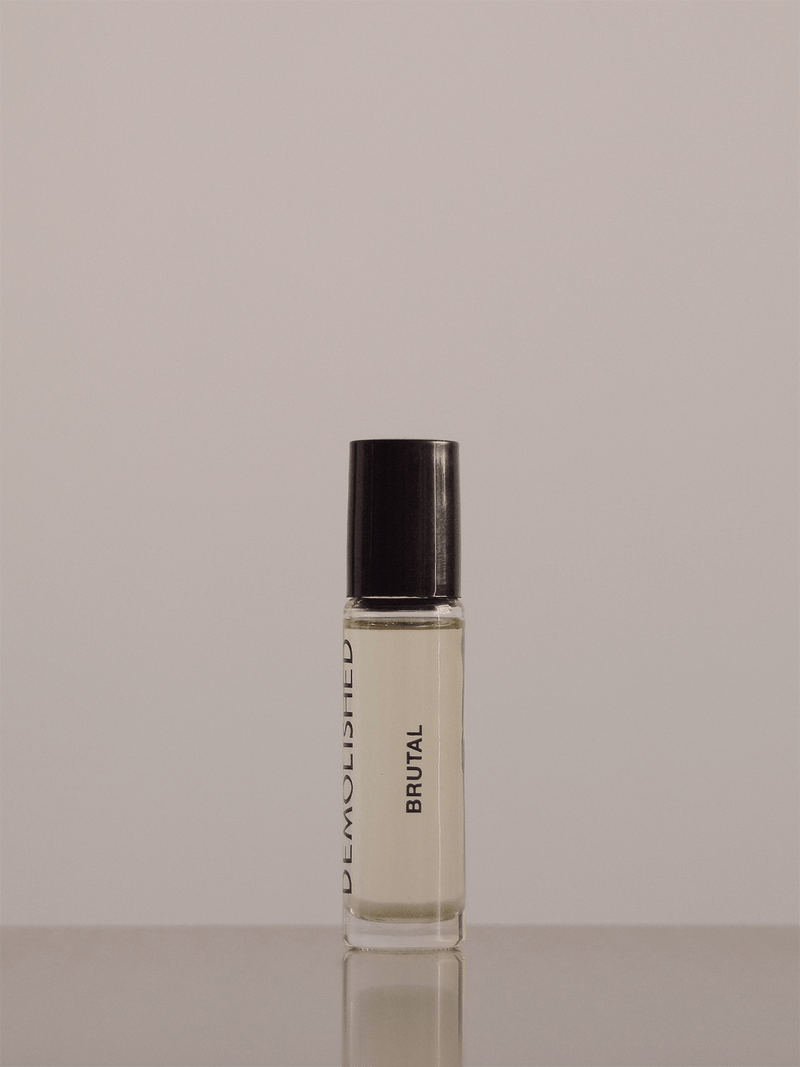 Demolished Studio - Brutal Eau de Perfume, 10ml | Eine fesselnde Symphonie aus Kumquat, Amber, Iris und Bergamotte