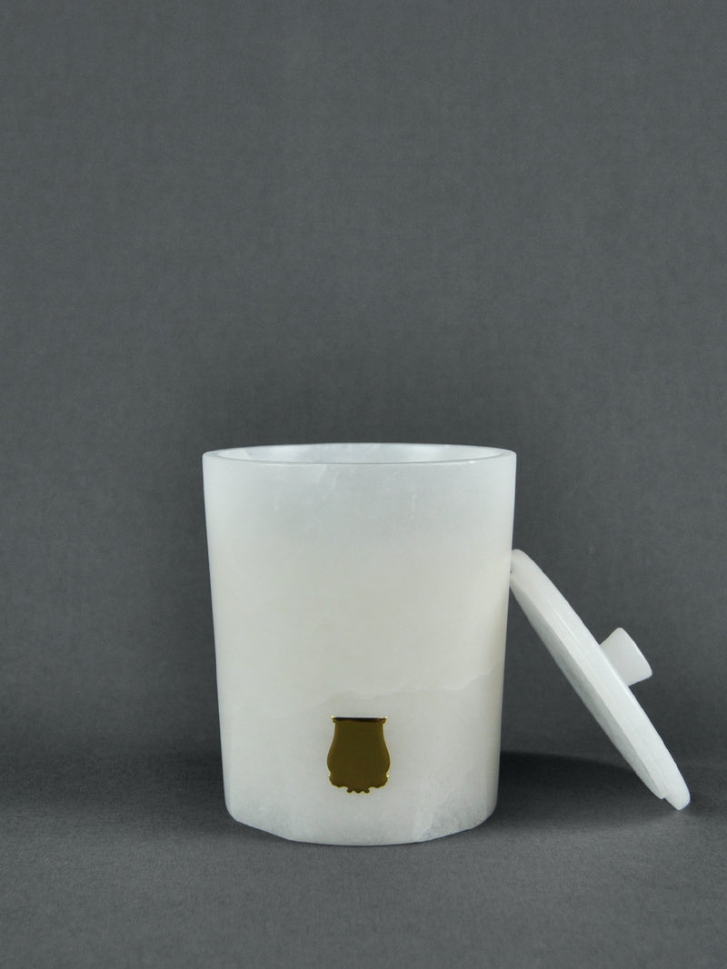 Trudon - Ernesto Duftkerze im Alabaster Gefäß | Duft: rauchig - ledrig - Rum | 270g | BFORM