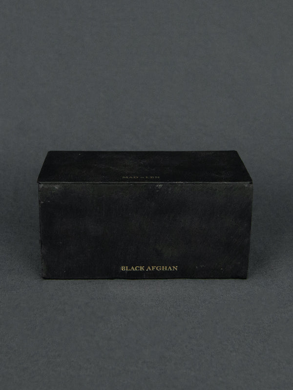 Mad et Len | Duftkerze Black Afghan - Black Block Horizontal 420g - black wax | Shop Online | BADINFORM