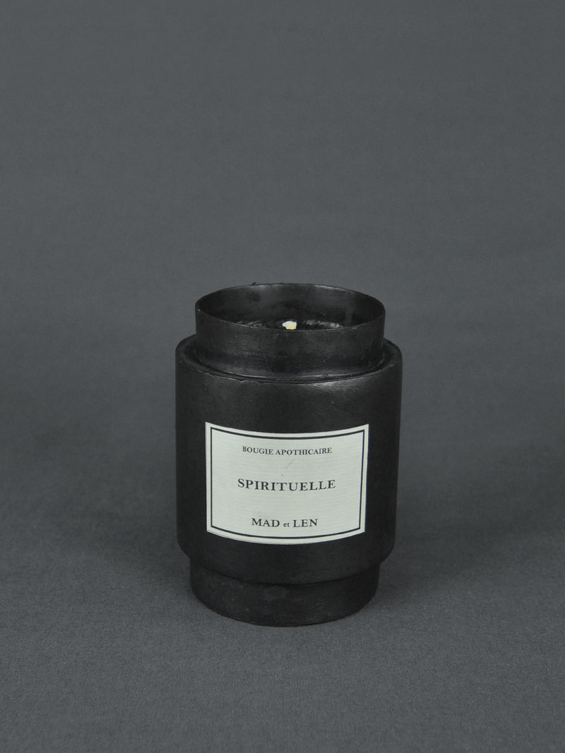 Mad et Len | Duftkerze Spirituelle - Bougie Apothicaire 350g | Shop Online | BADINFORM