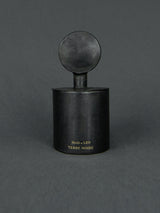 Mad et Len | Duftkerze Terre Noire - Bougie Totem 300g - black wax  | Shop Online | BADINFORM