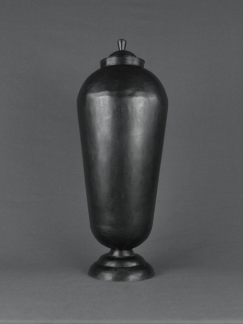 MAD et LEN | Design Objekt - Odalisque | Vase aus Eisen | Shop Online | BADINFORM