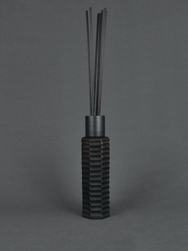 ONNO - Cubo Diffuser | Phuket Lotus | Lotus, Moschus, Zitrus, Kräuter, blumig, frisch | 500ml Raumduft | Shop Online | Duft und Design bei BADINFORM