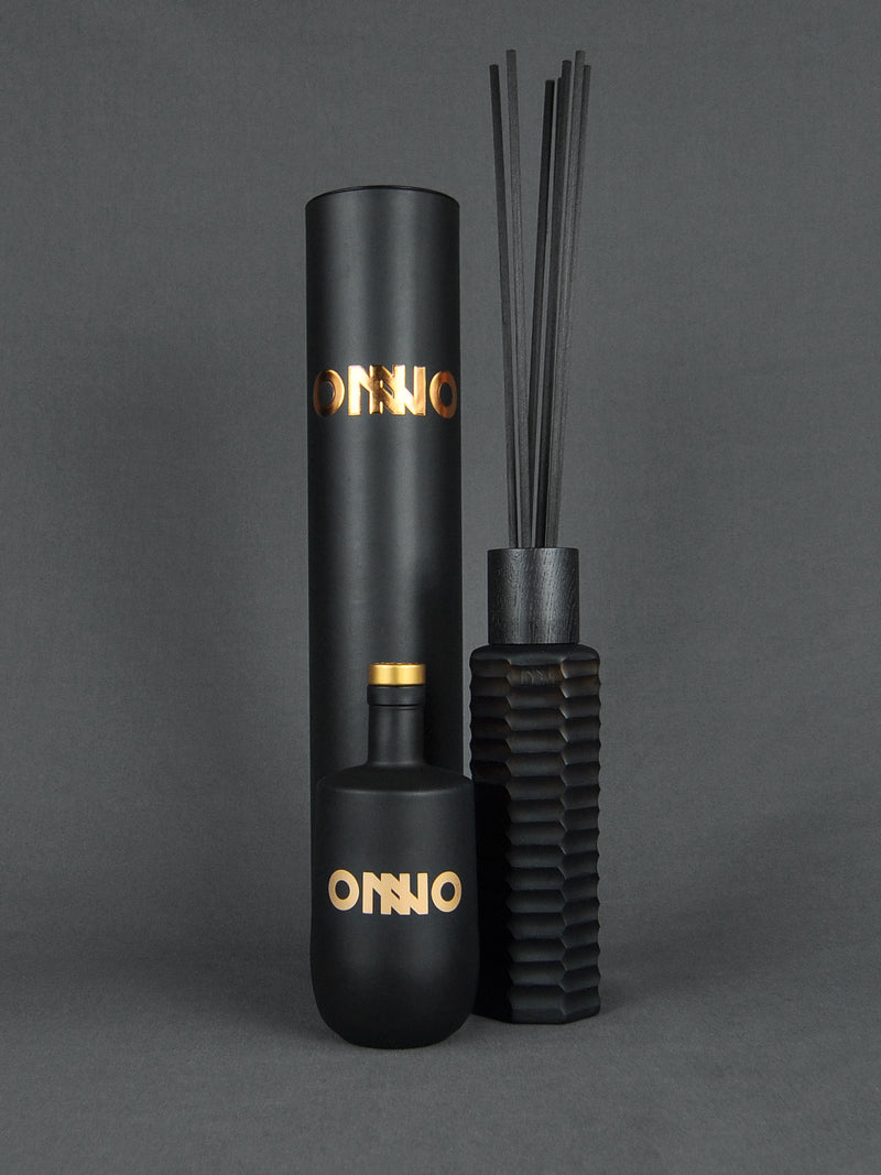 ONNO - Cubo Diffuser | Phuket Lotus | Lotus, Moschus, Zitrus, Kräuter, blumig, frisch | 500ml Raumduft | Shop Online | Duft und Design bei BADINFORM